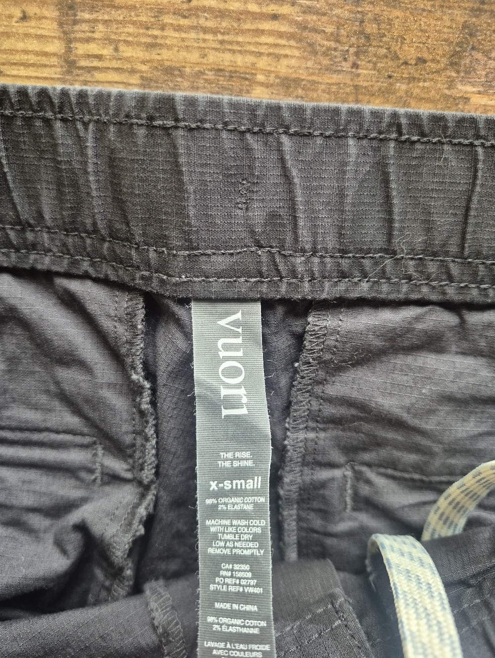 Vuori Rip Stop Black Gray Camo Pants Womens Size XS - Picture 10 of 10